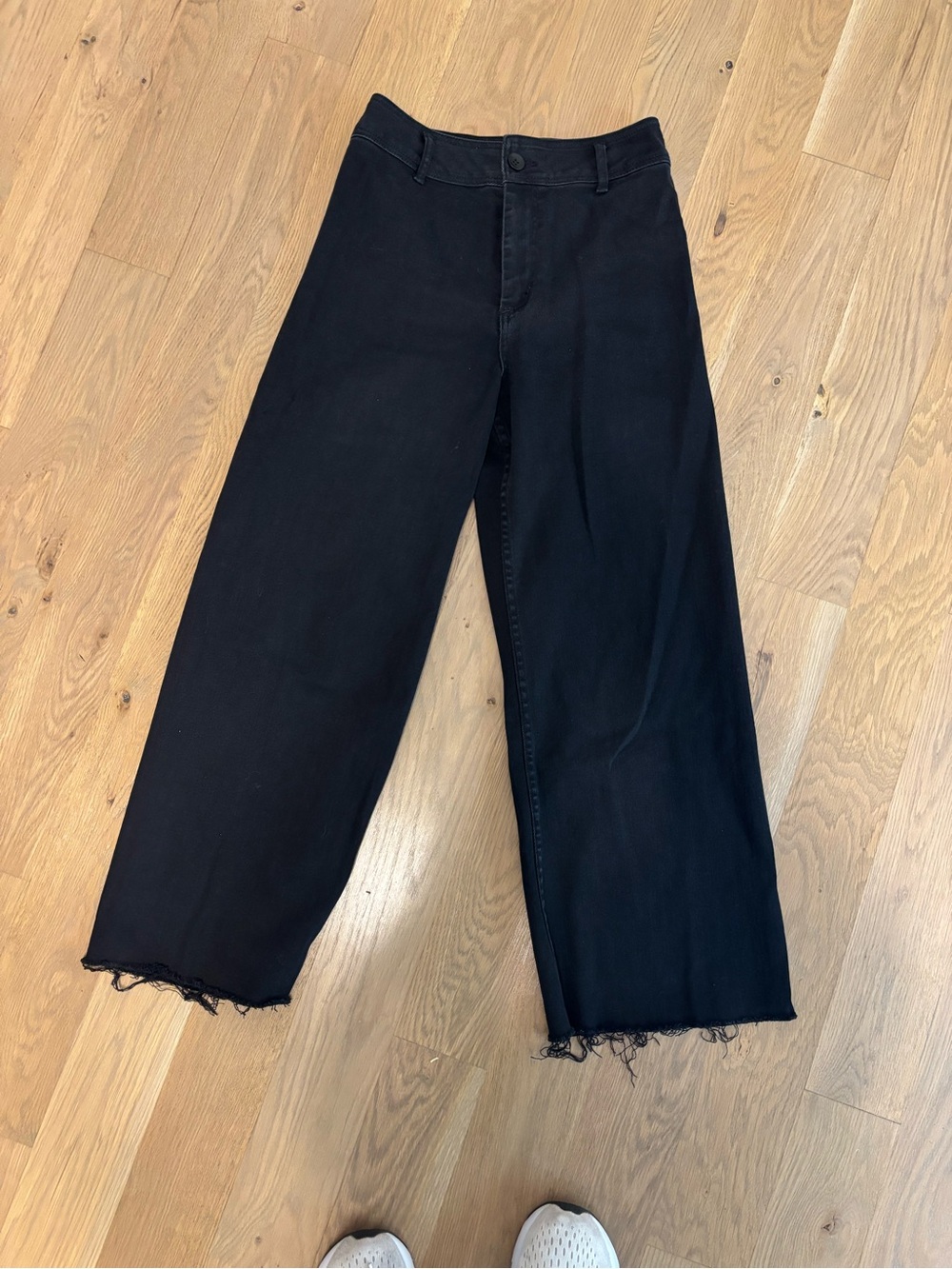 Black Wide Leg Raw Hem Pants high rise size medium Robertson + rodeo 27 inseam
